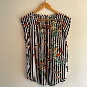 Sweet, flowy blouse. Perfect for summer
